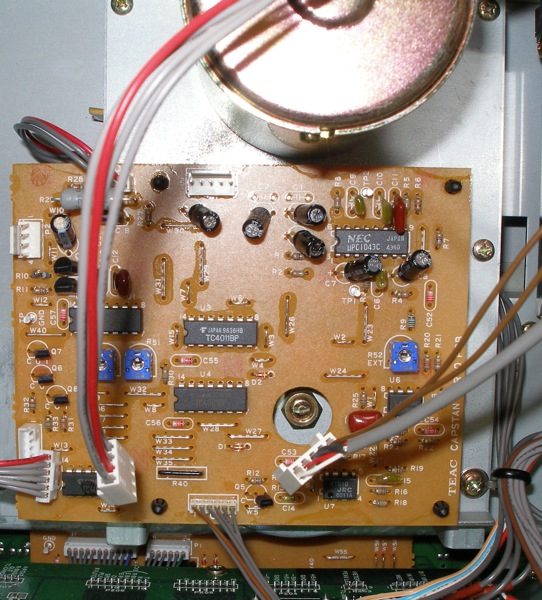 Tascam BR 20 capstan motor board with cables removed